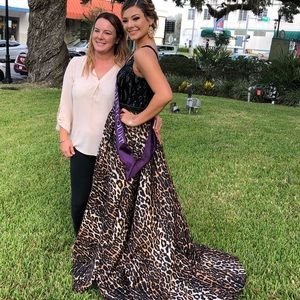 BEAUTIFUL promdress/ ball gown